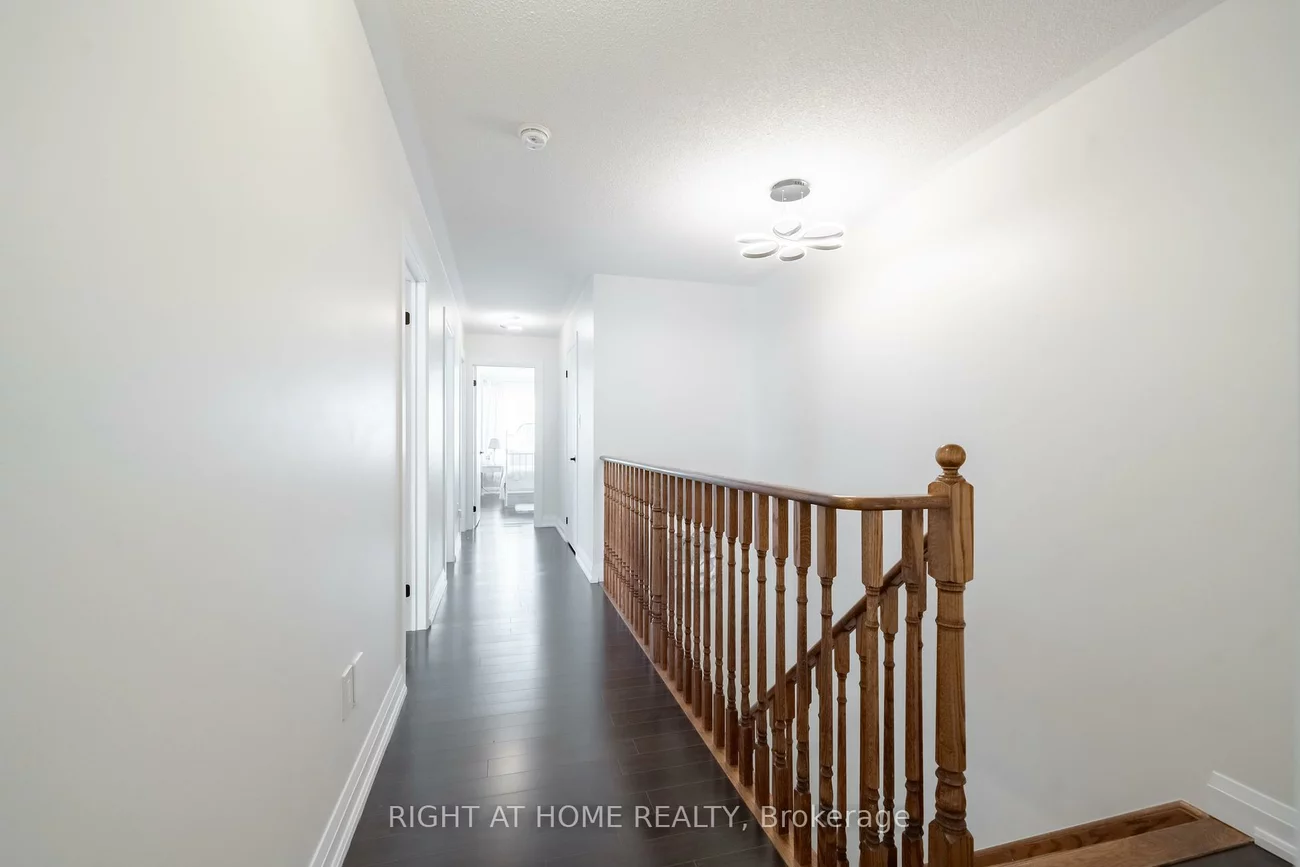 182, Meadowhawk, Bradford, Bradford West Gwillimbury