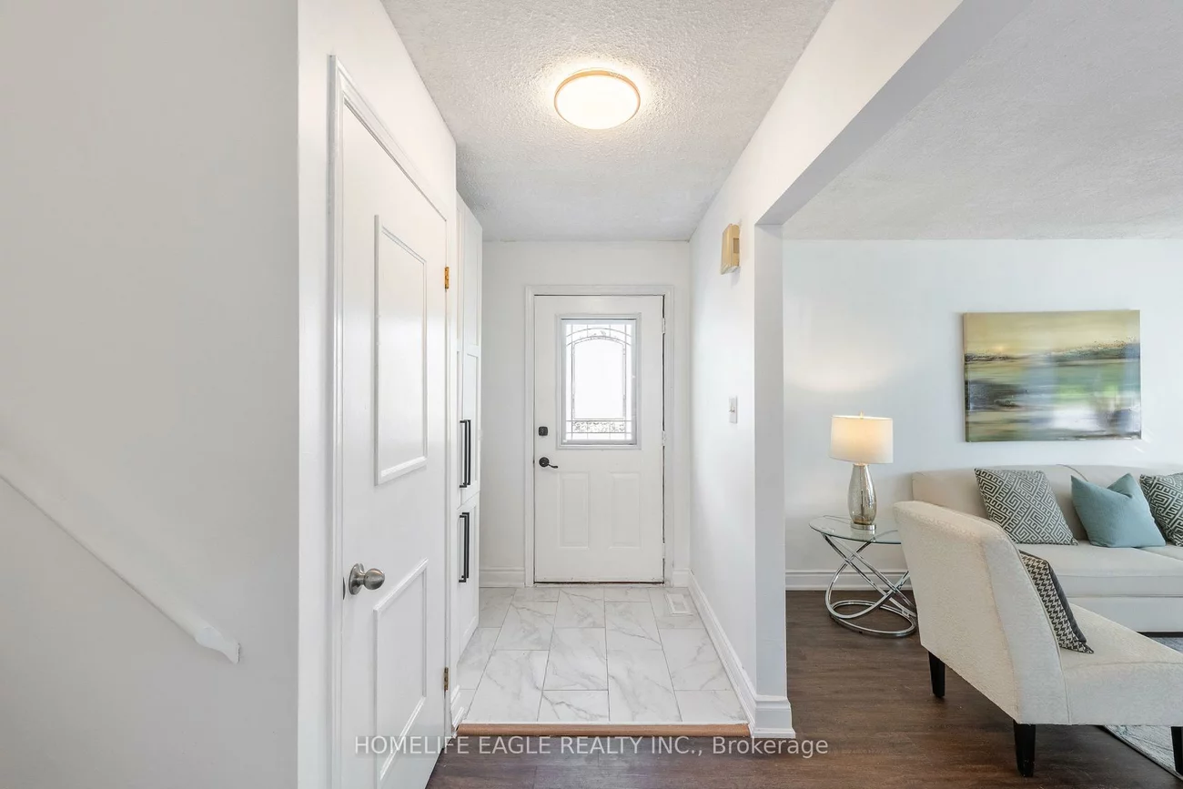 23, Maurino, Bradford, Bradford West Gwillimbury