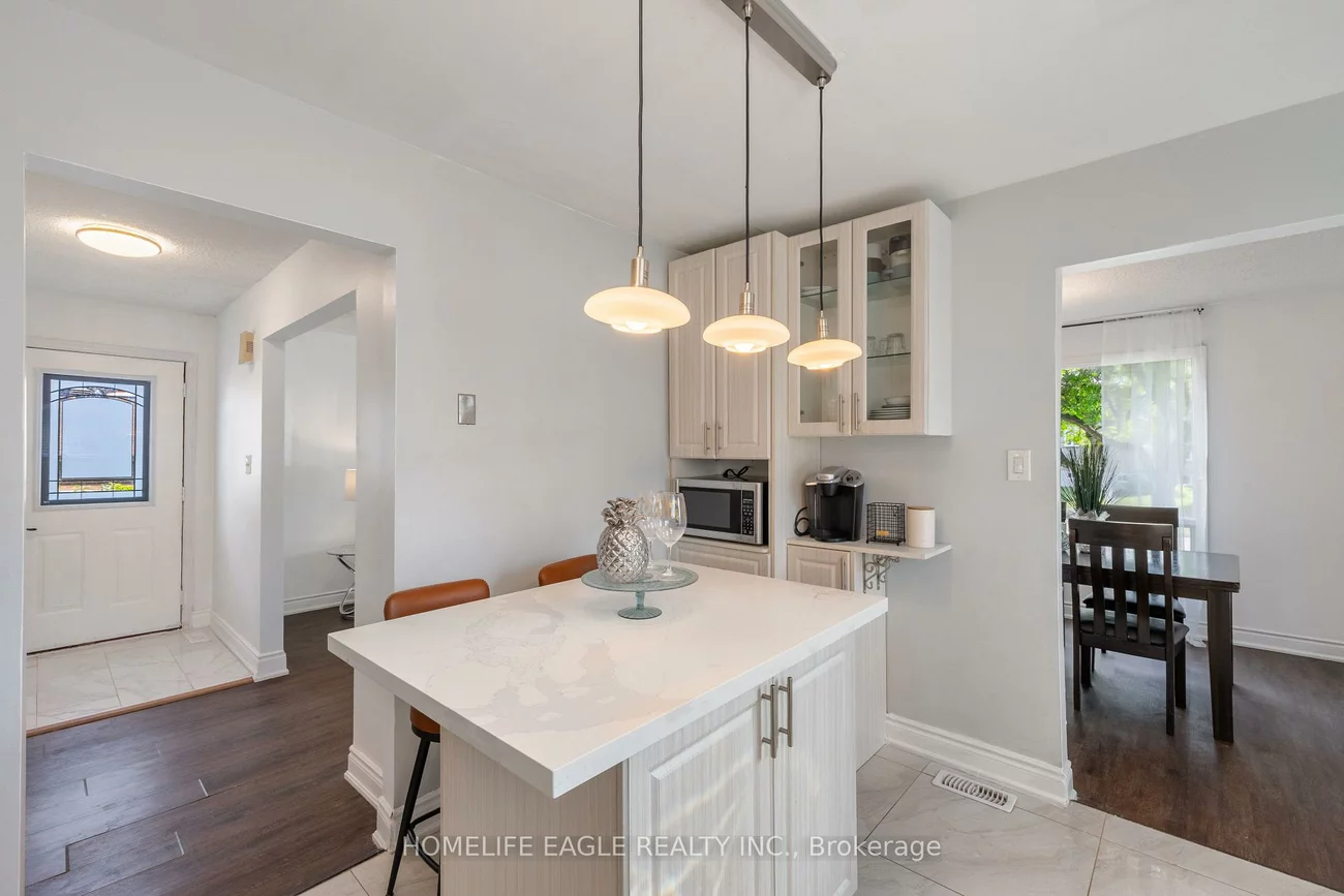 23, Maurino, Bradford, Bradford West Gwillimbury