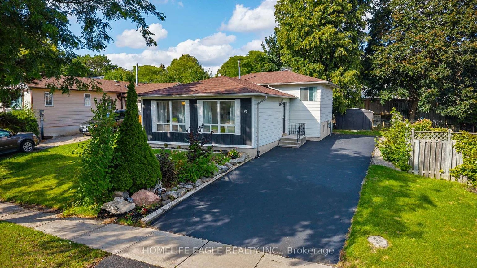 23, Maurino, Bradford, Bradford West Gwillimbury