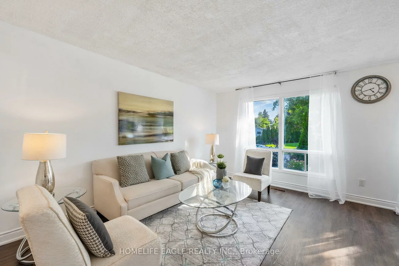 23, Maurino, Bradford, Bradford West Gwillimbury