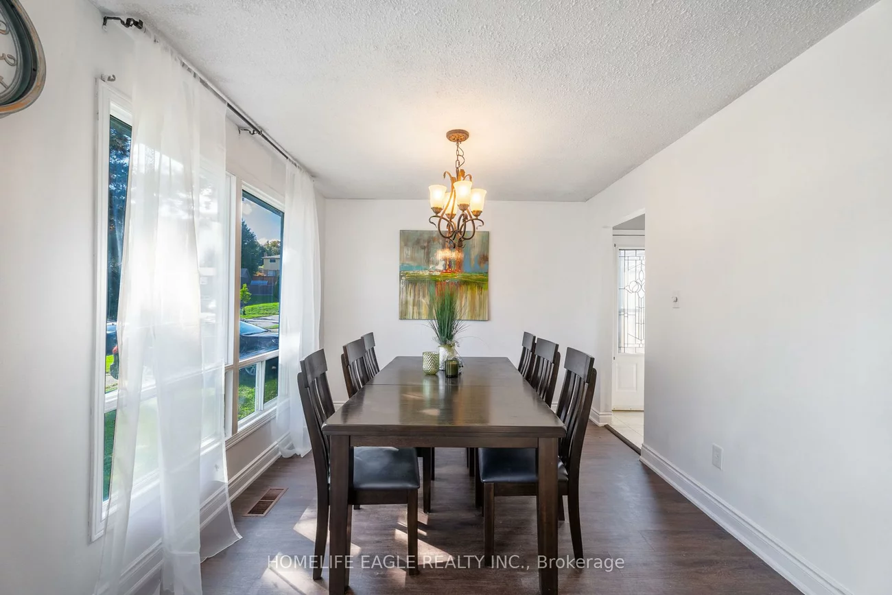 23, Maurino, Bradford, Bradford West Gwillimbury