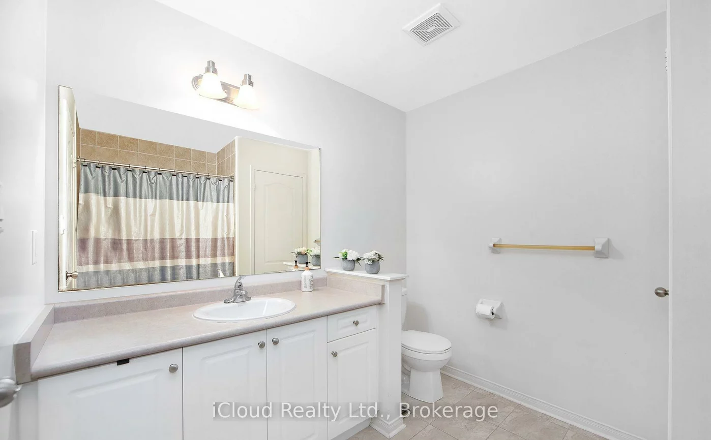 18, Meadowhawk, Bradford, Bradford West Gwillimbury