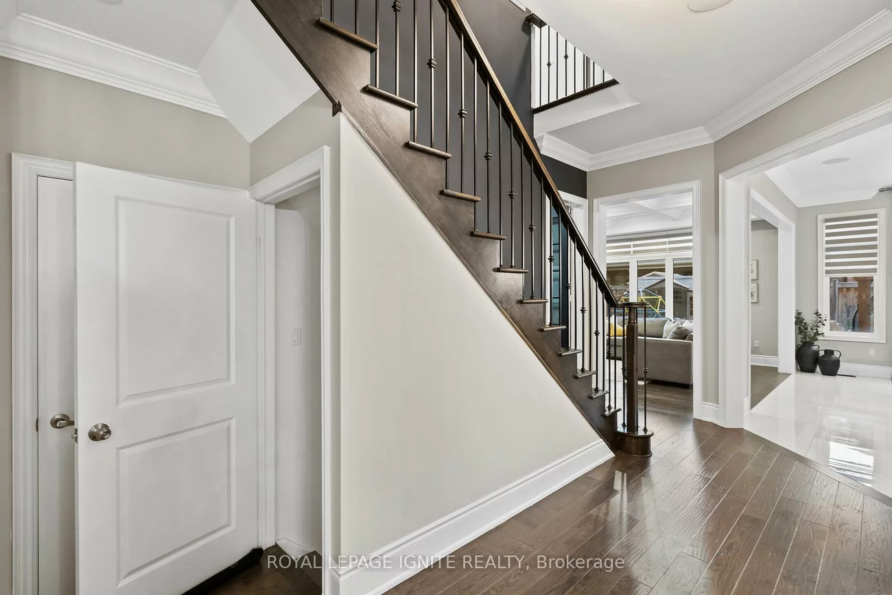 32, Lewis, Bradford, Bradford West Gwillimbury