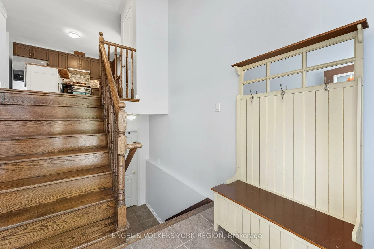 23, Weir, Bradford, Bradford West Gwillimbury