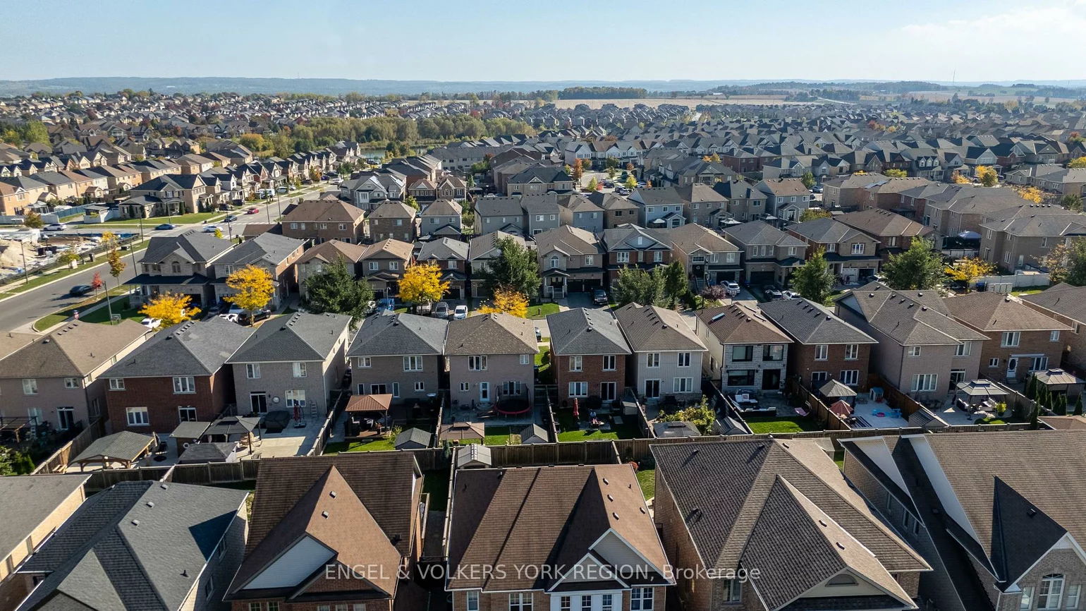 23, Weir, Bradford, Bradford West Gwillimbury