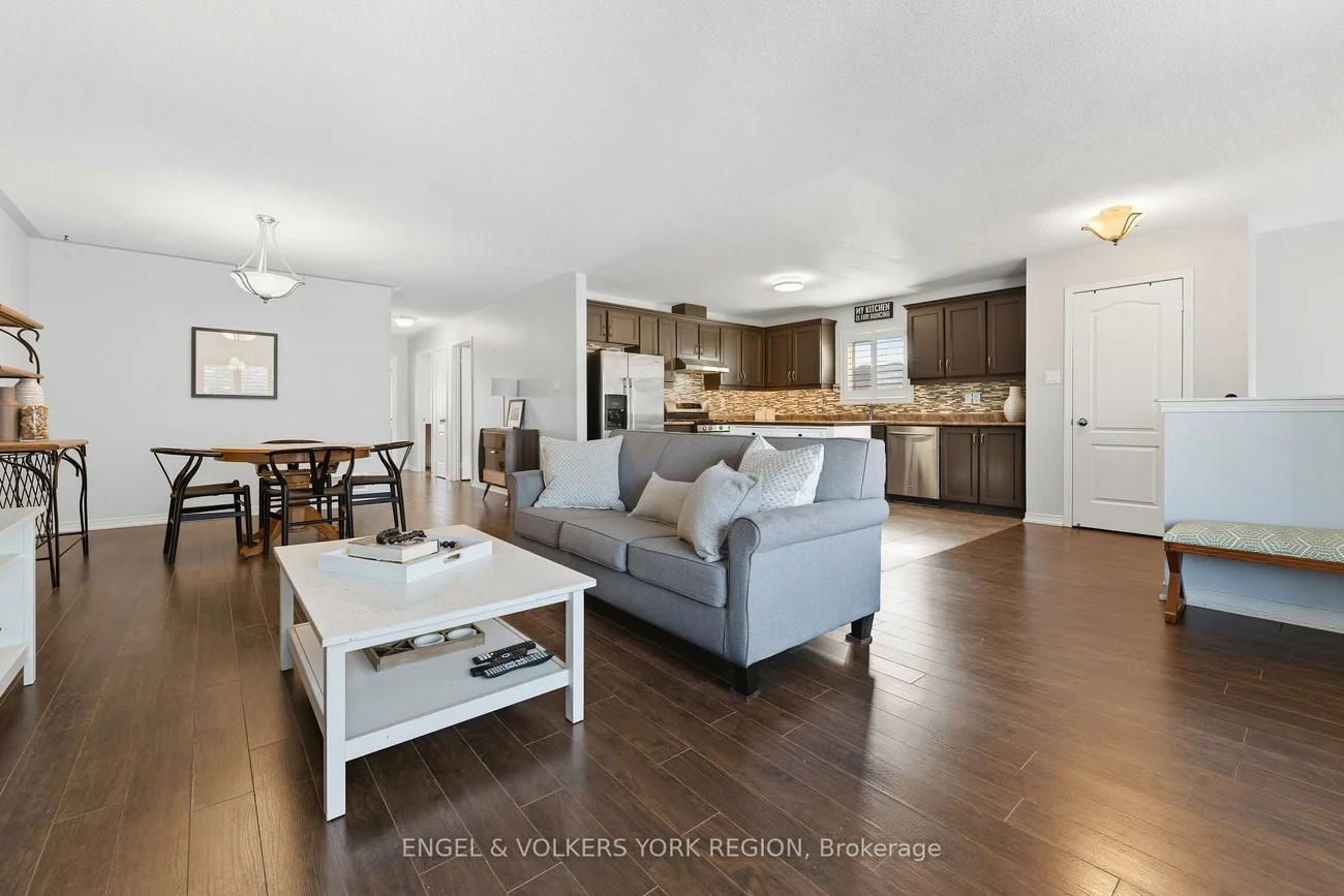 23, Weir, Bradford, Bradford West Gwillimbury