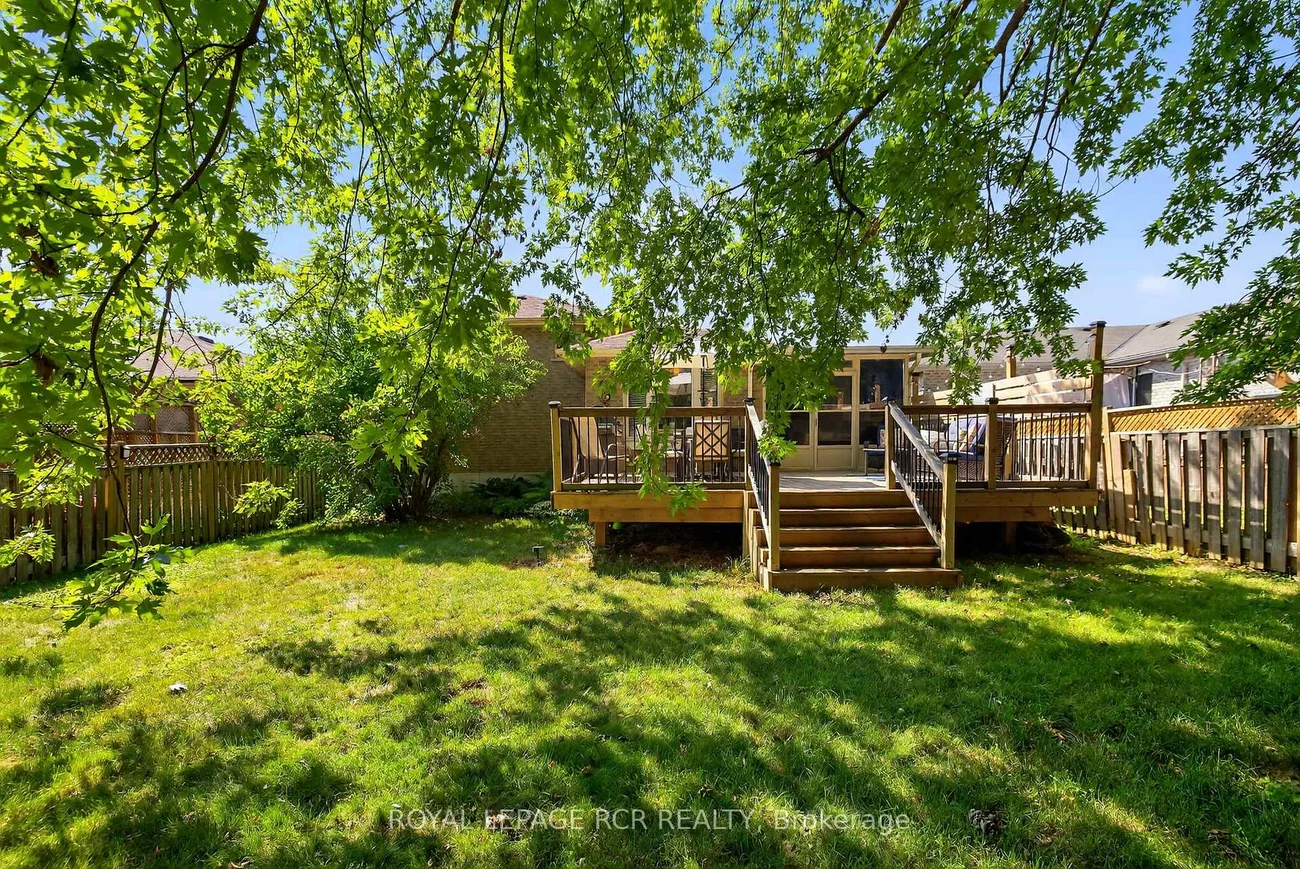 21, Crown, Bradford, Bradford West Gwillimbury