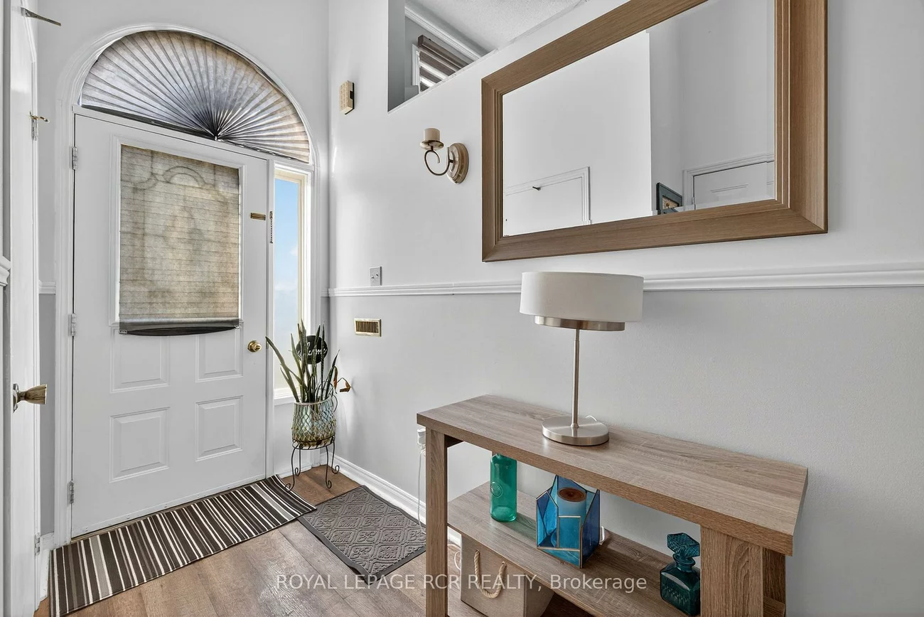 21, Crown, Bradford, Bradford West Gwillimbury