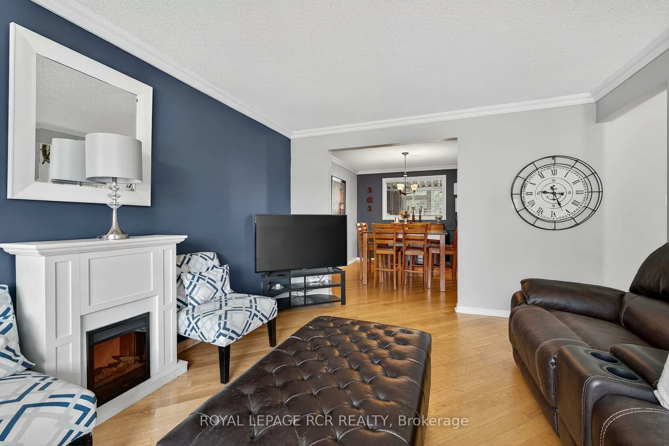 21, Crown, Bradford, Bradford West Gwillimbury