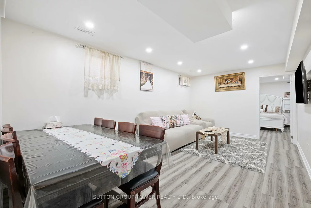 78, Romanelli, Bradford, Bradford West Gwillimbury