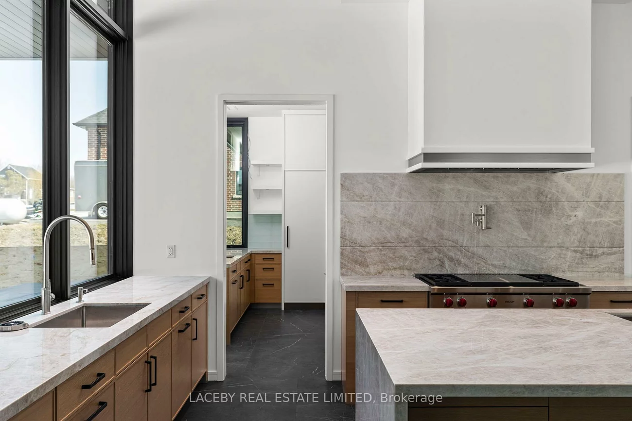 130, Dale, Rural Bradford West Gwillimbury, Bradford West Gwillimbury