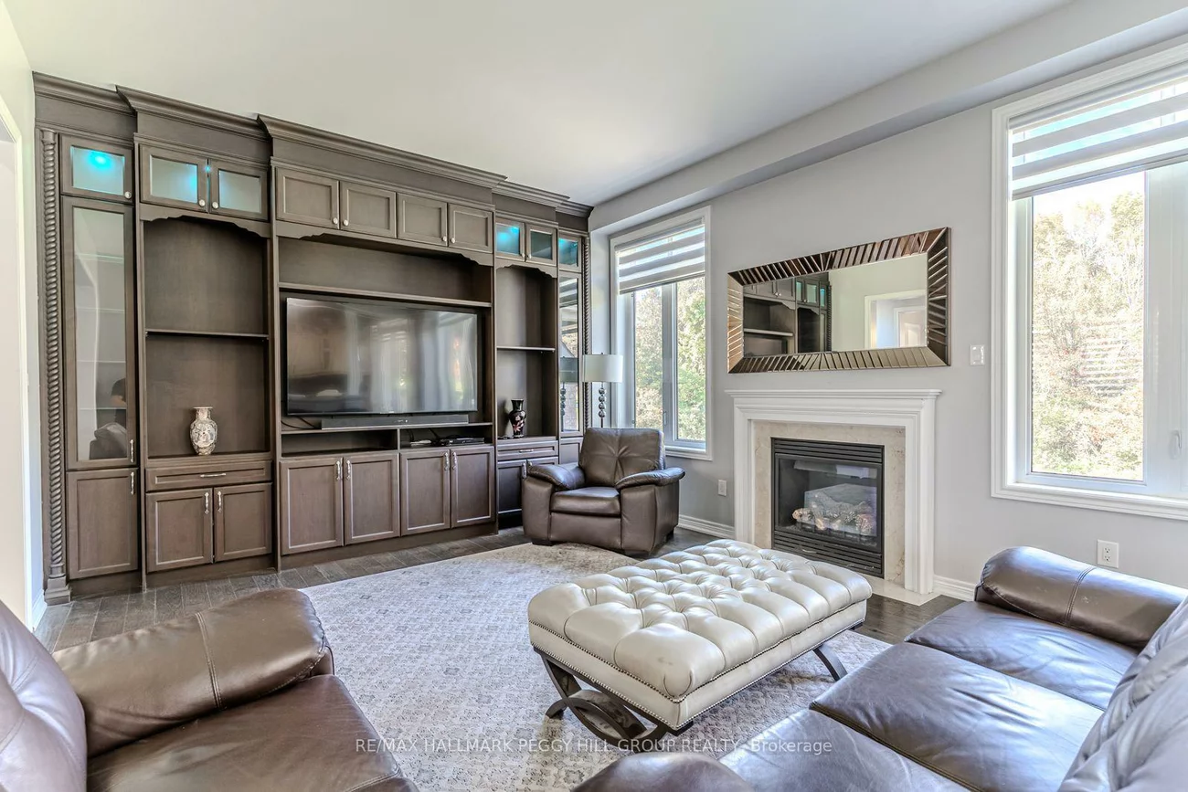 102, Pine Hill, Bradford, Bradford West Gwillimbury