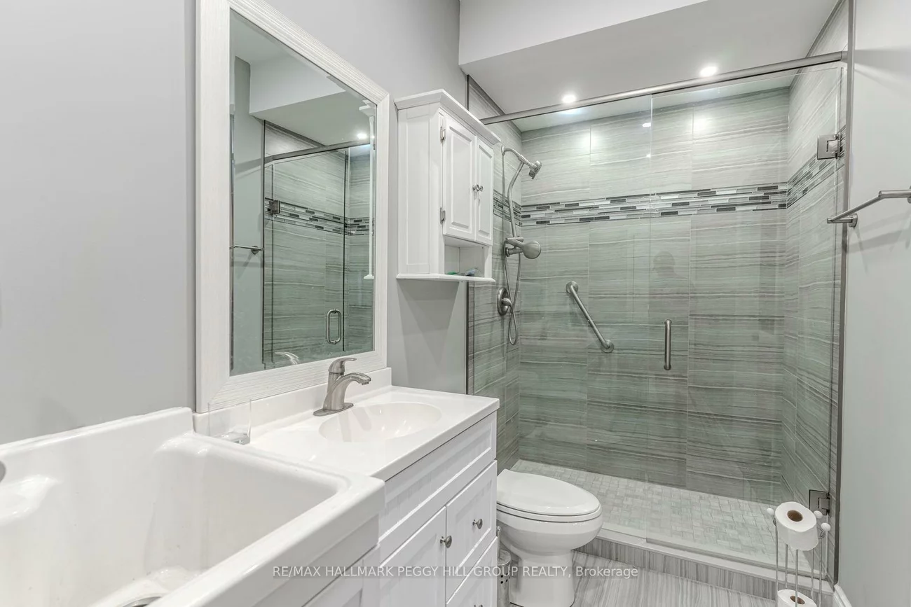 102, Pine Hill, Bradford, Bradford West Gwillimbury