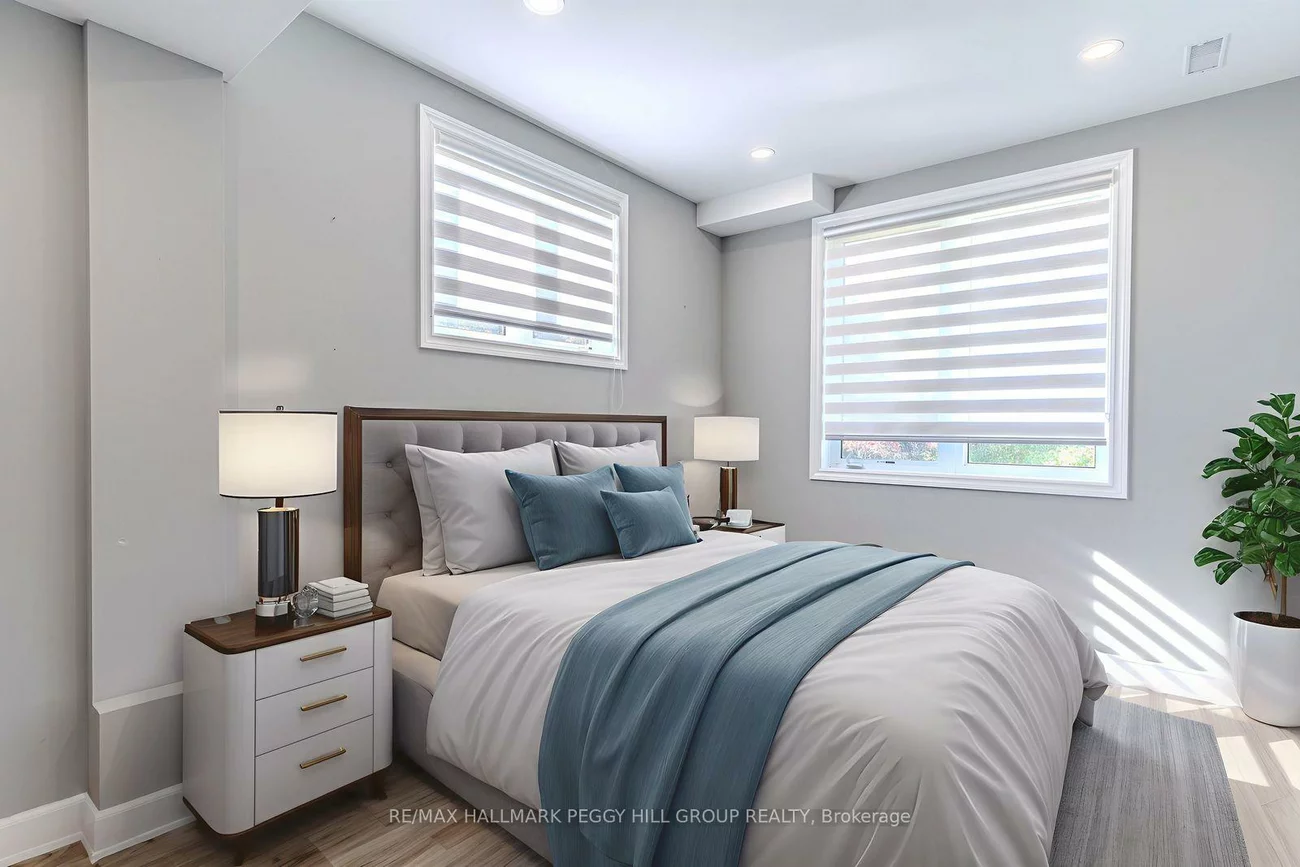 102, Pine Hill, Bradford, Bradford West Gwillimbury