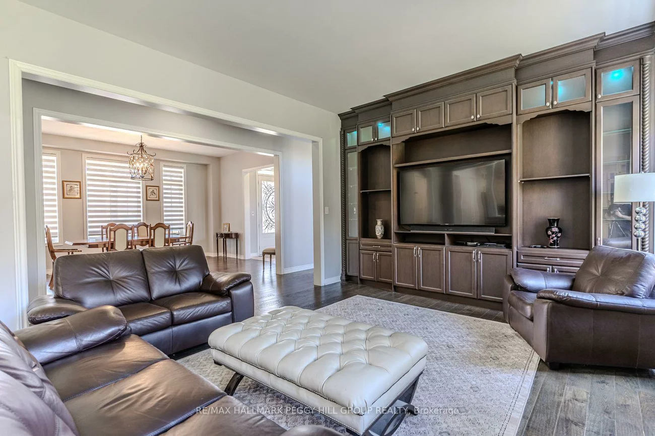 102, Pine Hill, Bradford, Bradford West Gwillimbury