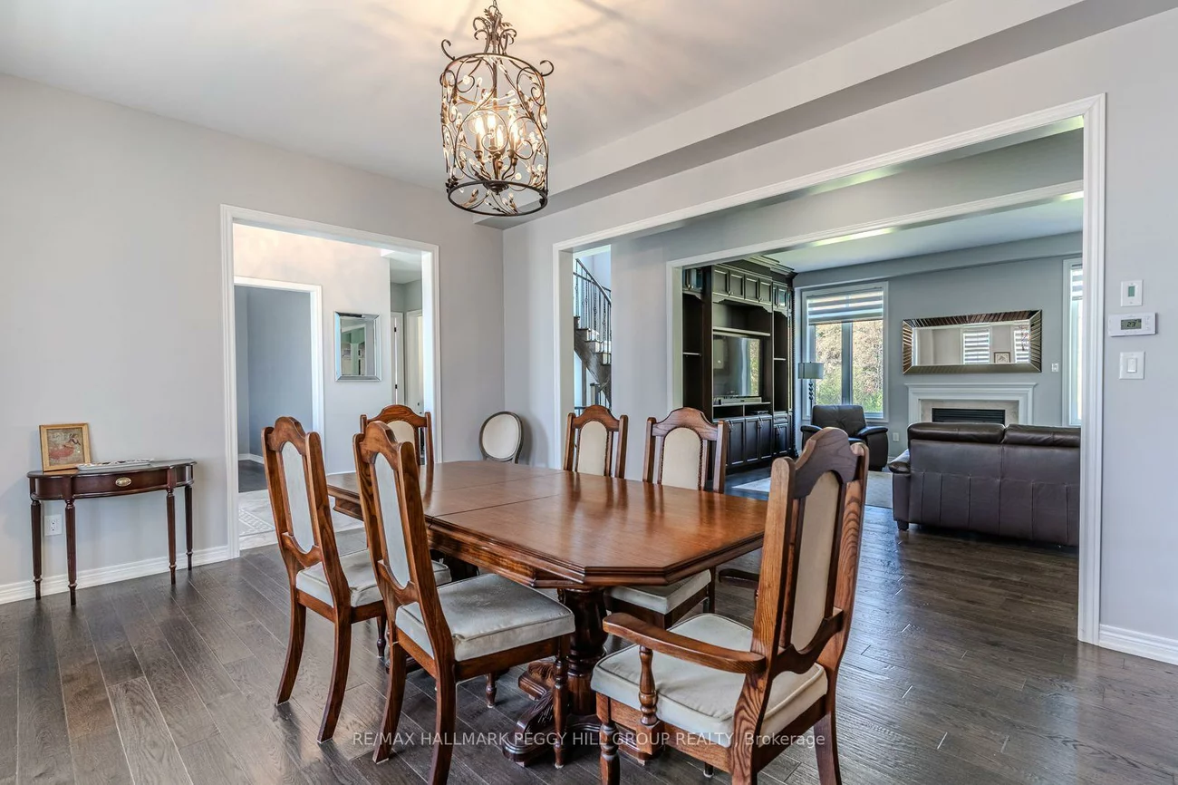 102, Pine Hill, Bradford, Bradford West Gwillimbury