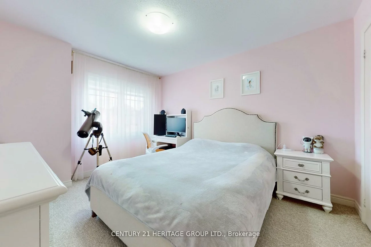 12, Tupling, Bradford, Bradford West Gwillimbury
