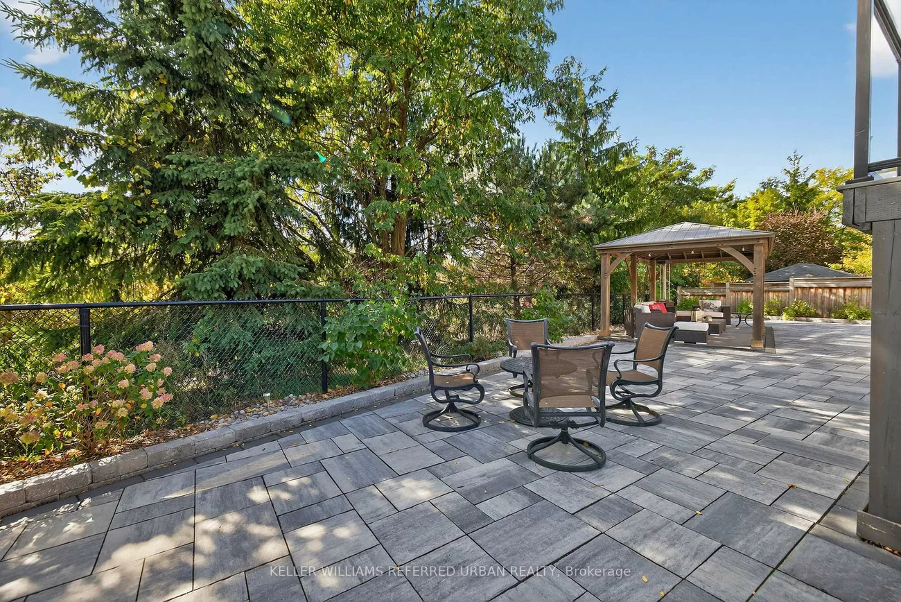 26, Waterton, Bradford, Bradford West Gwillimbury