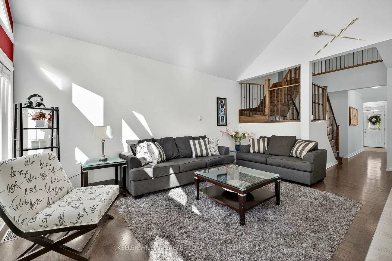26, Waterton, Bradford, Bradford West Gwillimbury