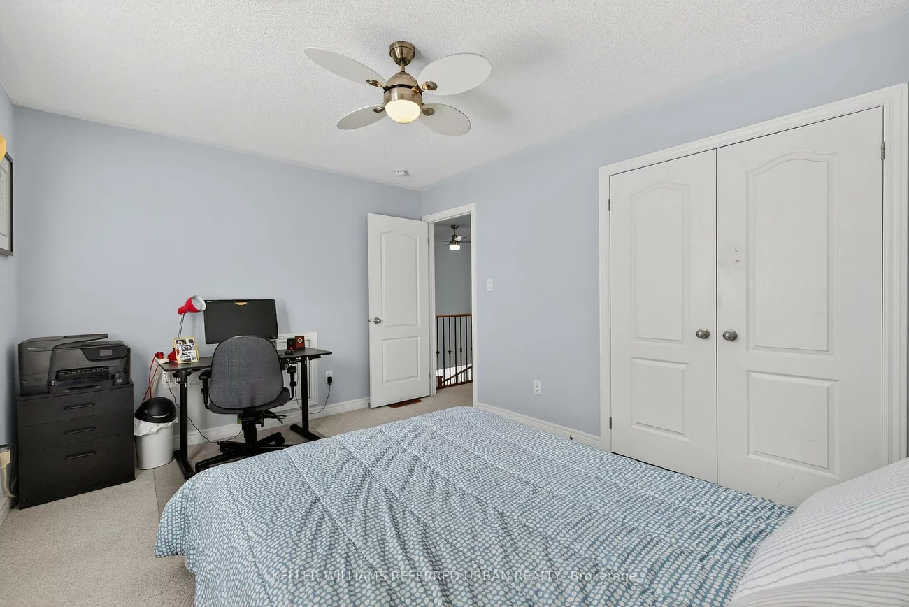 26, Waterton, Bradford, Bradford West Gwillimbury