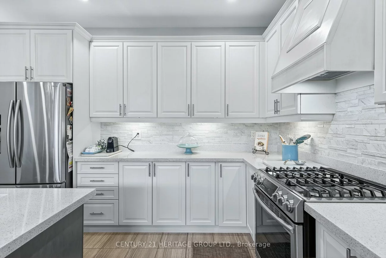 90, Gibson, Bradford, Bradford West Gwillimbury