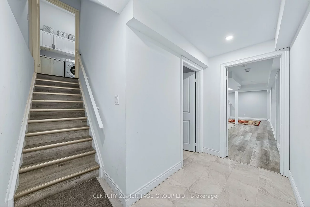 90, Gibson, Bradford, Bradford West Gwillimbury