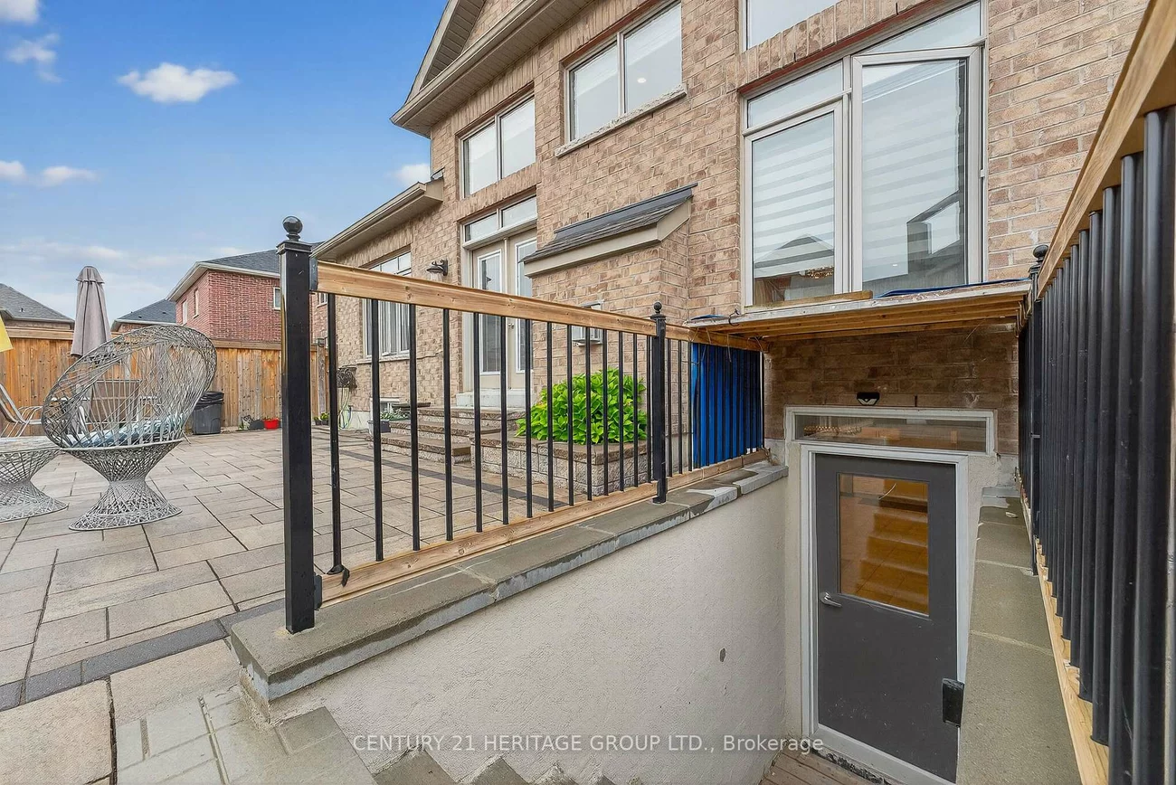 90, Gibson, Bradford, Bradford West Gwillimbury