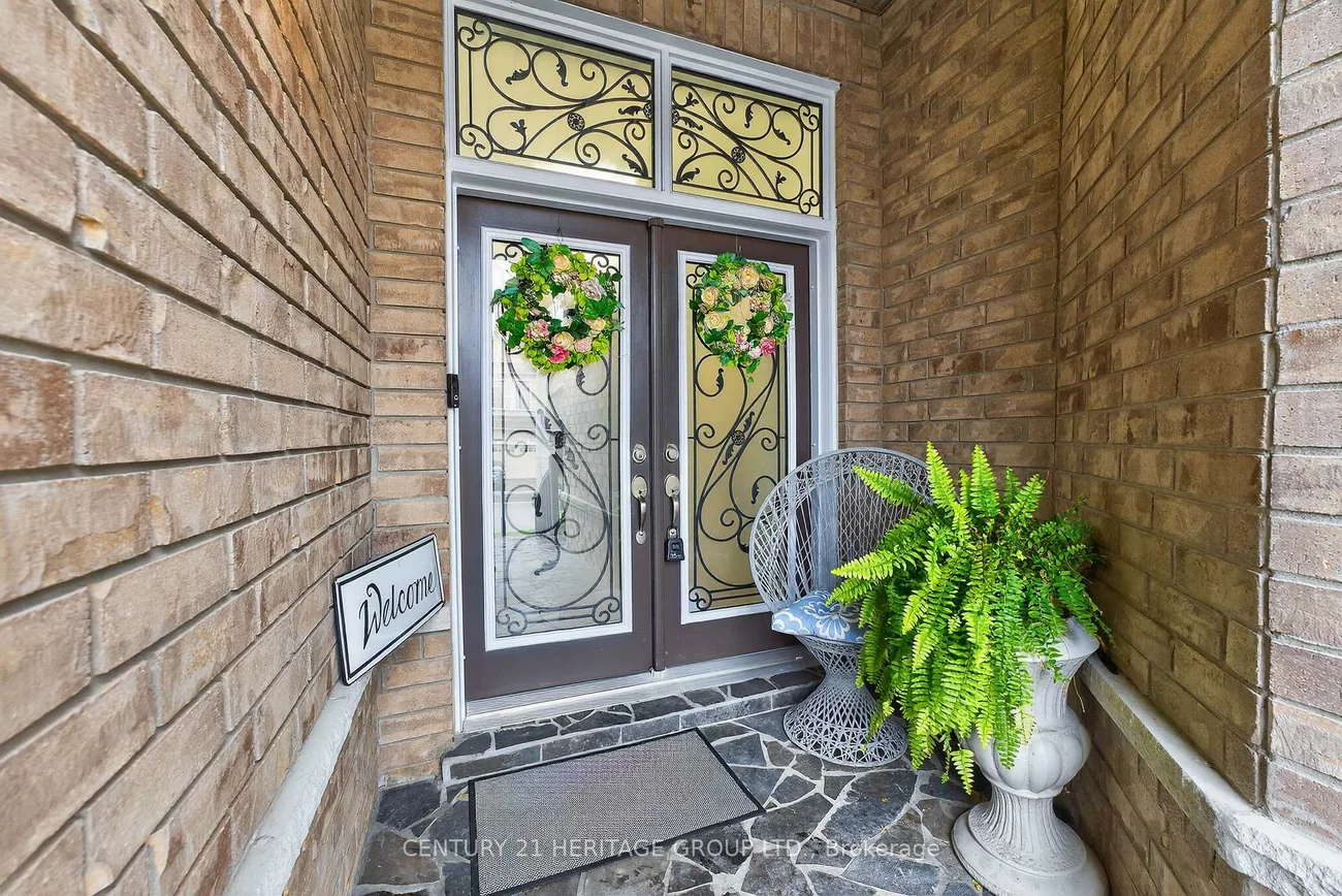 90, Gibson, Bradford, Bradford West Gwillimbury