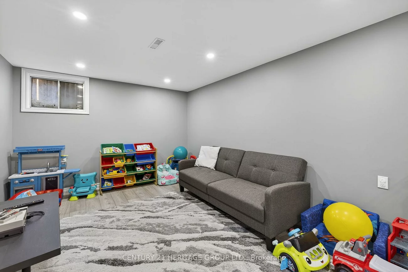 32, Northgate, Bradford, Bradford West Gwillimbury