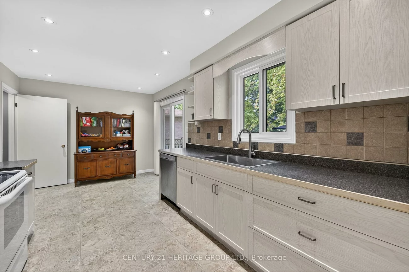 32, Northgate, Bradford, Bradford West Gwillimbury