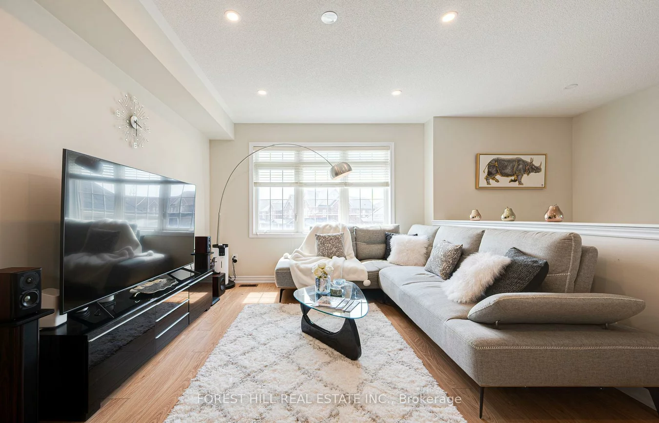 59, Matthewson, Bradford, Bradford West Gwillimbury