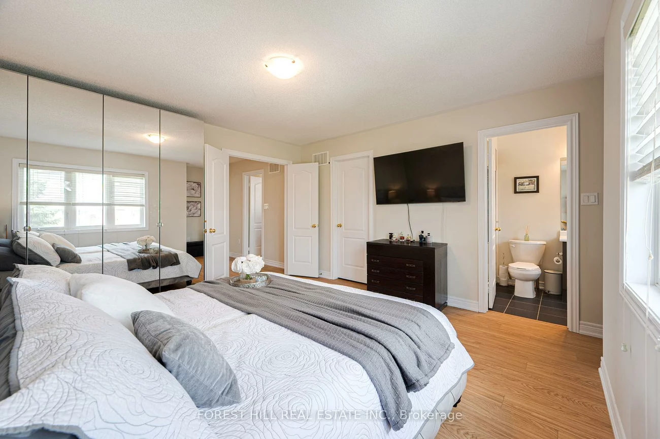 59, Matthewson, Bradford, Bradford West Gwillimbury