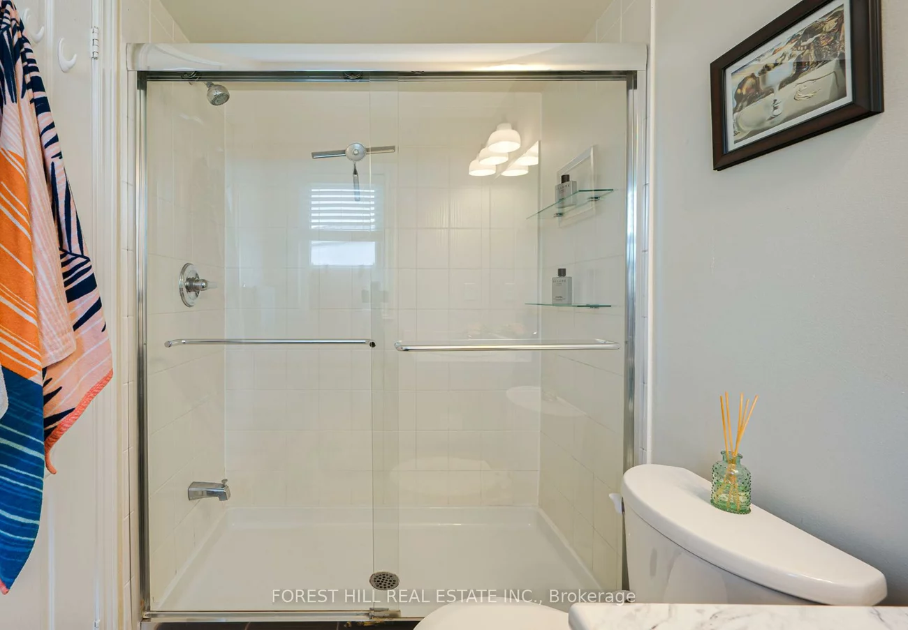 59, Matthewson, Bradford, Bradford West Gwillimbury