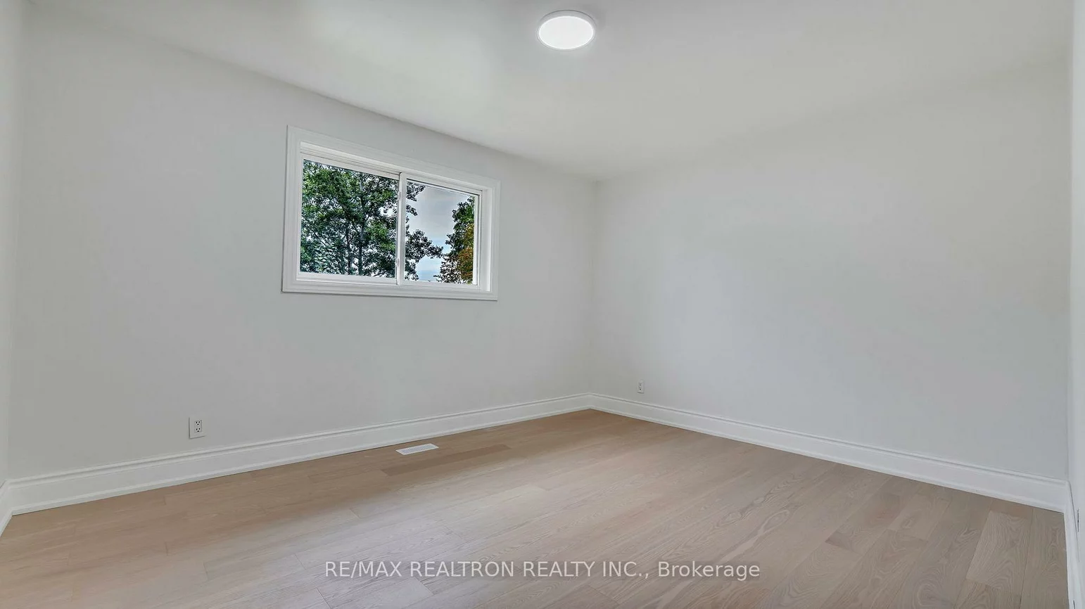 20, Lallien, Bond Head, Bradford West Gwillimbury