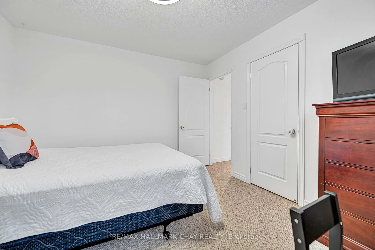 41, Bronze, Bradford, Bradford West Gwillimbury