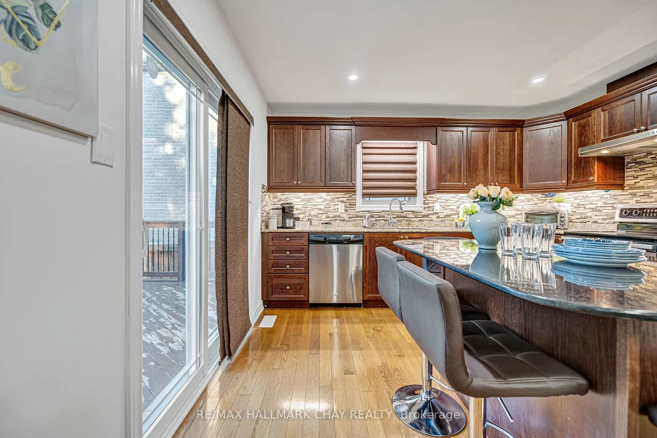 41, Bronze, Bradford, Bradford West Gwillimbury