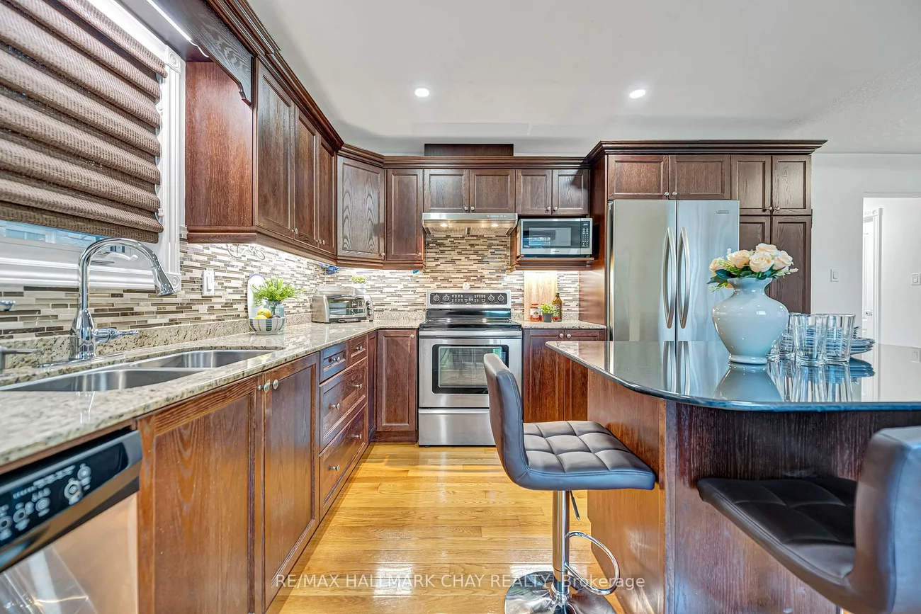 41, Bronze, Bradford, Bradford West Gwillimbury