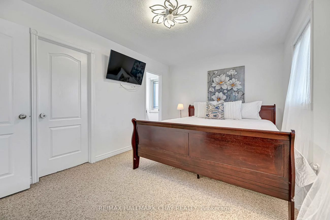 41, Bronze, Bradford, Bradford West Gwillimbury