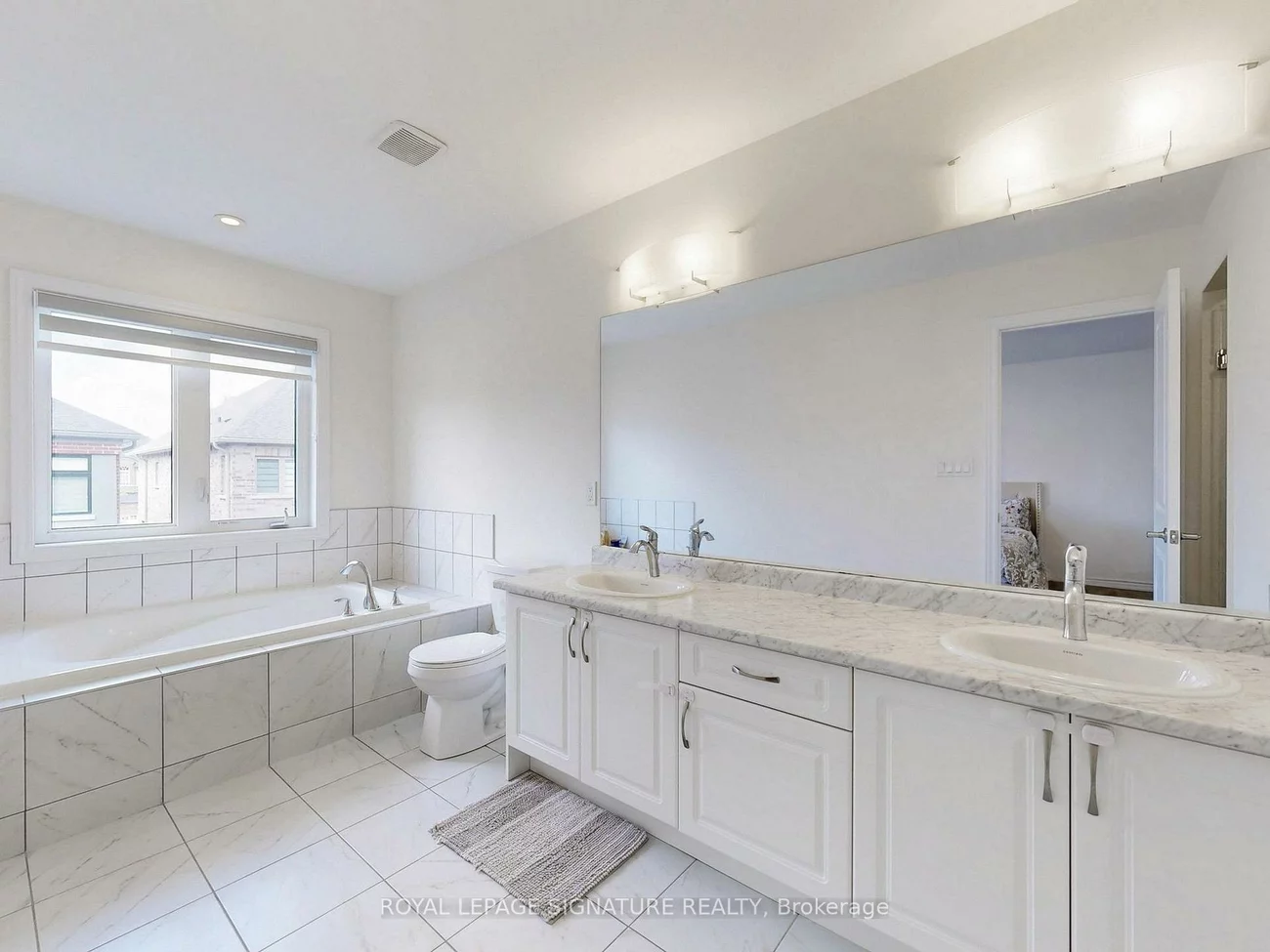 54, Tiberini, Bradford, Bradford West Gwillimbury