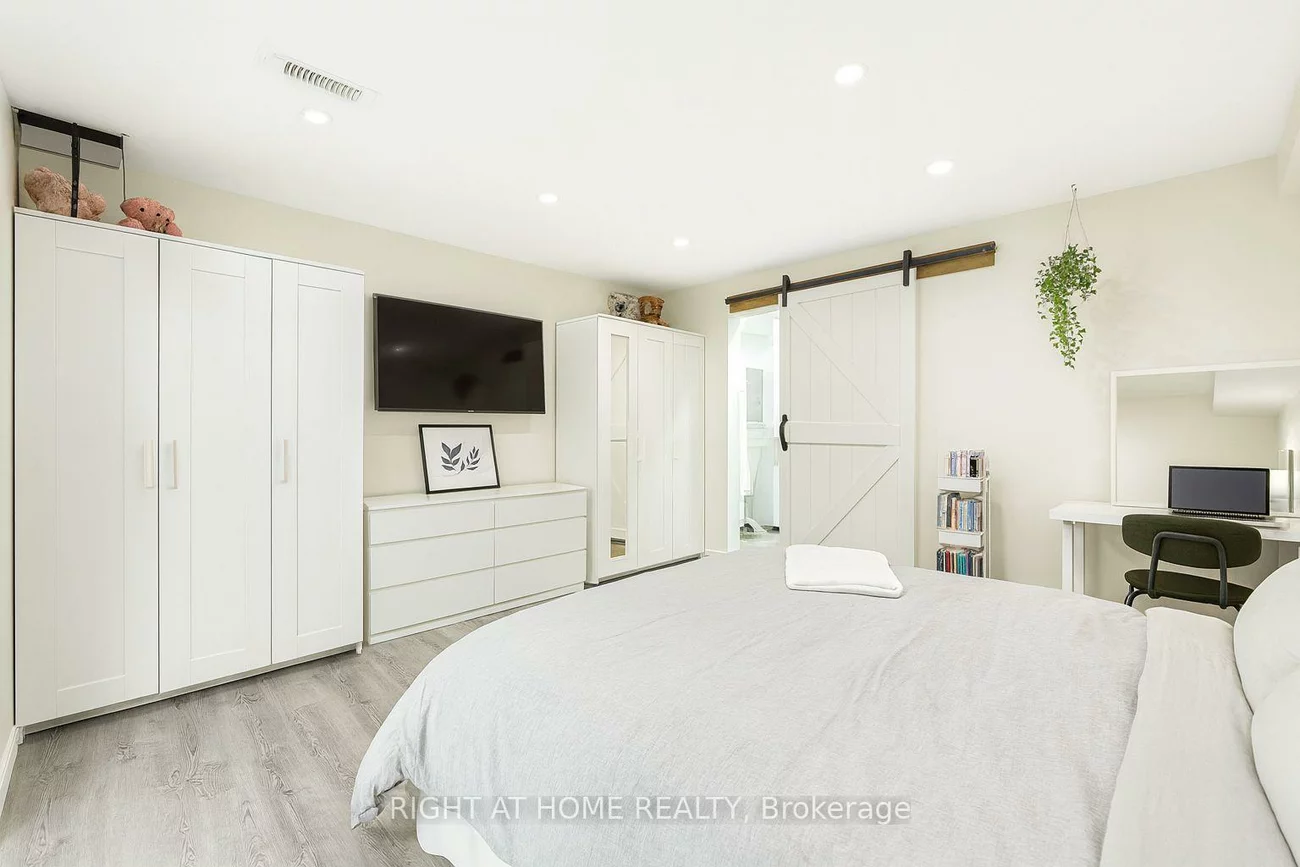 32, Grandview, Bradford, Bradford West Gwillimbury