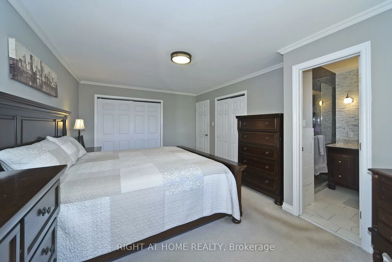 377, Parkwood, Bradford, Bradford West Gwillimbury