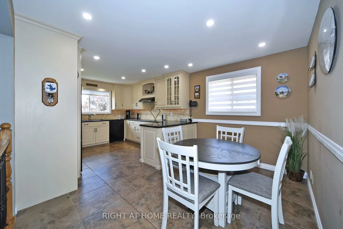 377, Parkwood, Bradford, Bradford West Gwillimbury