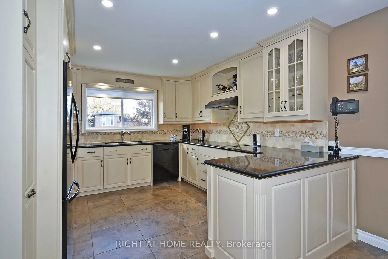 377, Parkwood, Bradford, Bradford West Gwillimbury