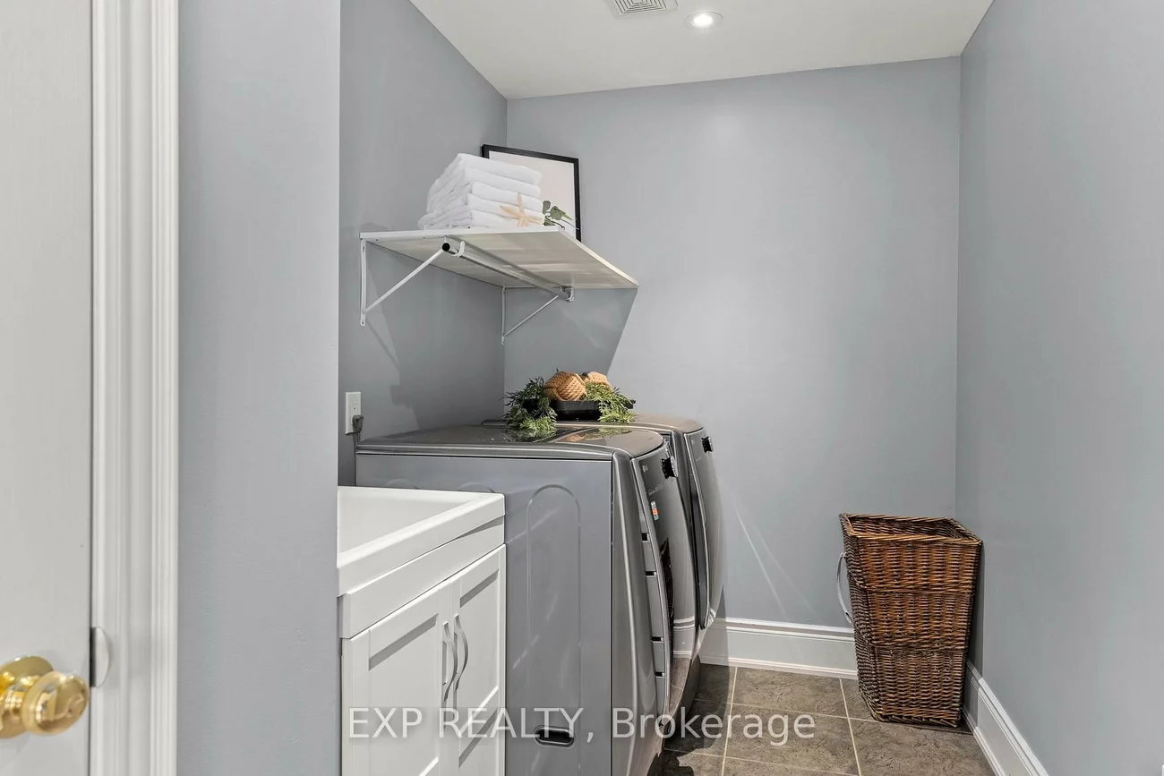 14, Weir, Bradford, Bradford West Gwillimbury