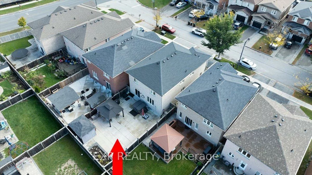 14, Weir, Bradford, Bradford West Gwillimbury