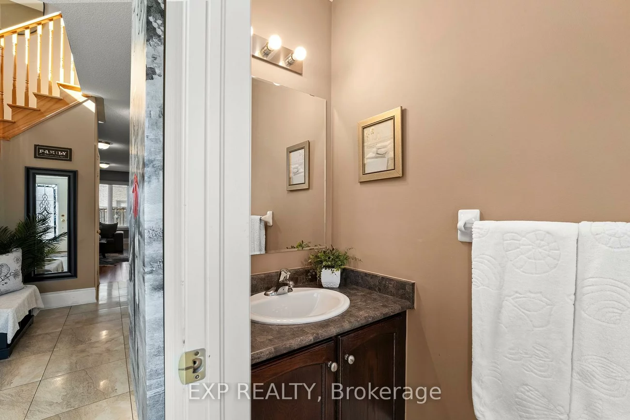 14, Weir, Bradford, Bradford West Gwillimbury