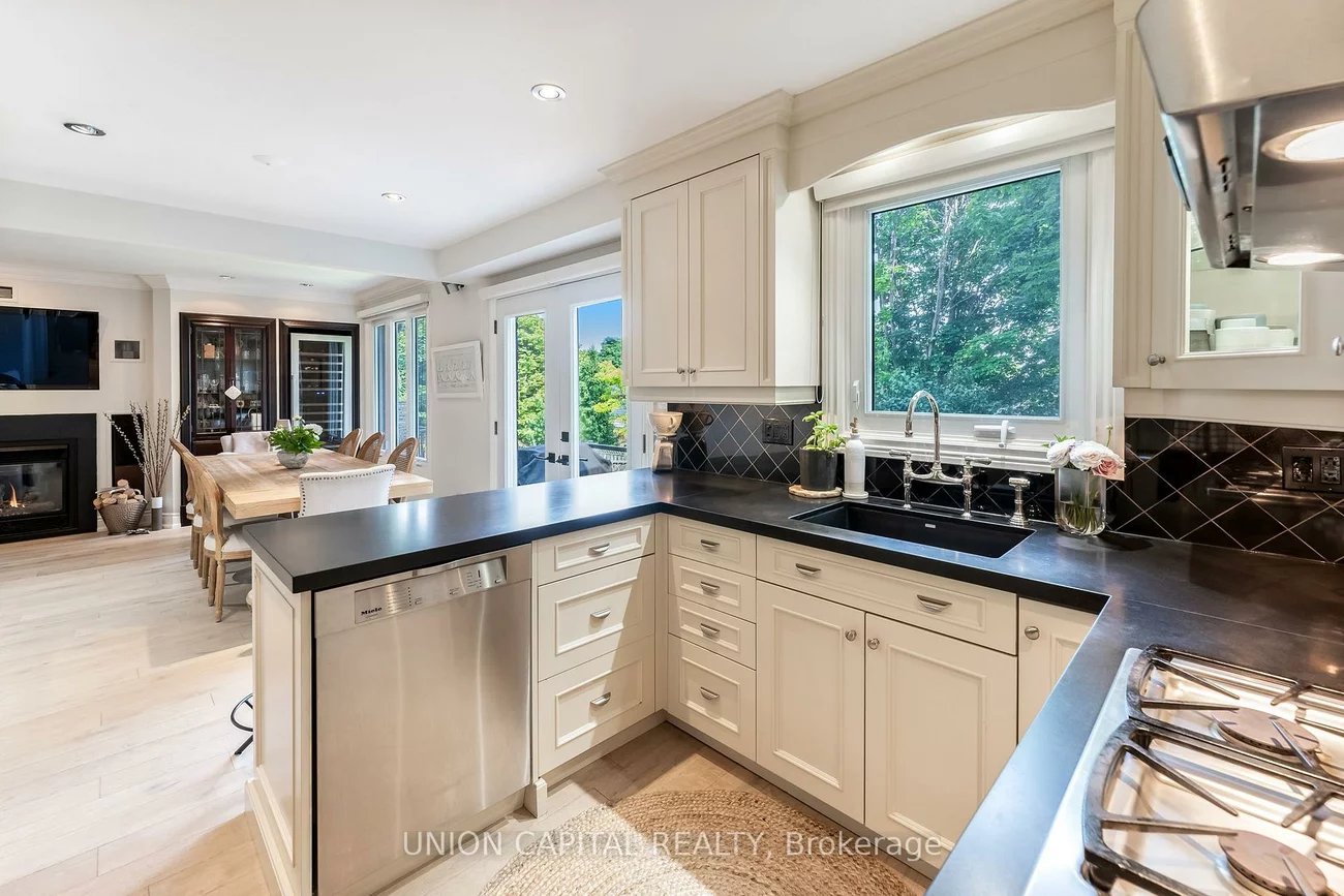 123, Imperial, Bradford, Bradford West Gwillimbury