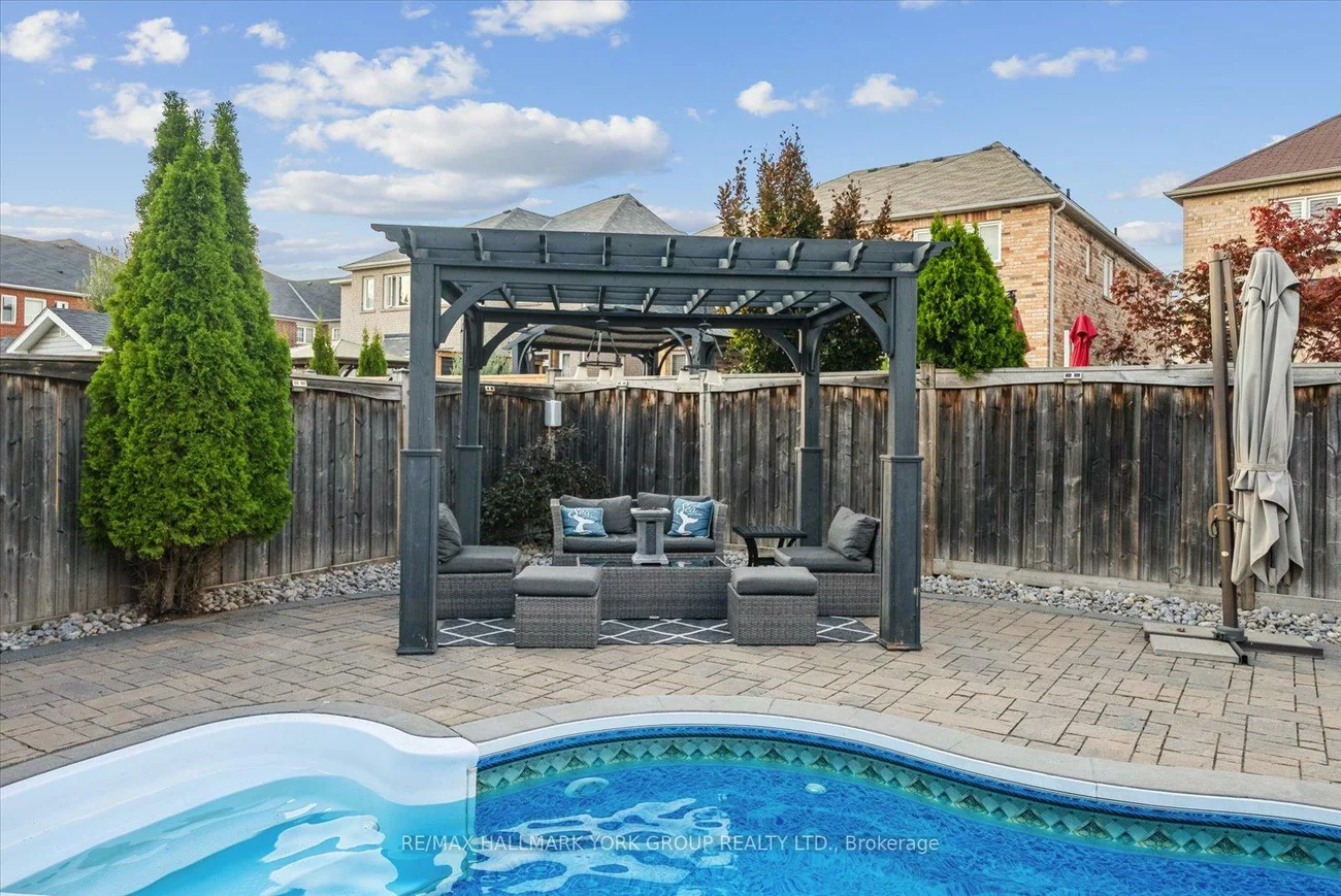 254, Meadowhawk, Bradford, Bradford West Gwillimbury