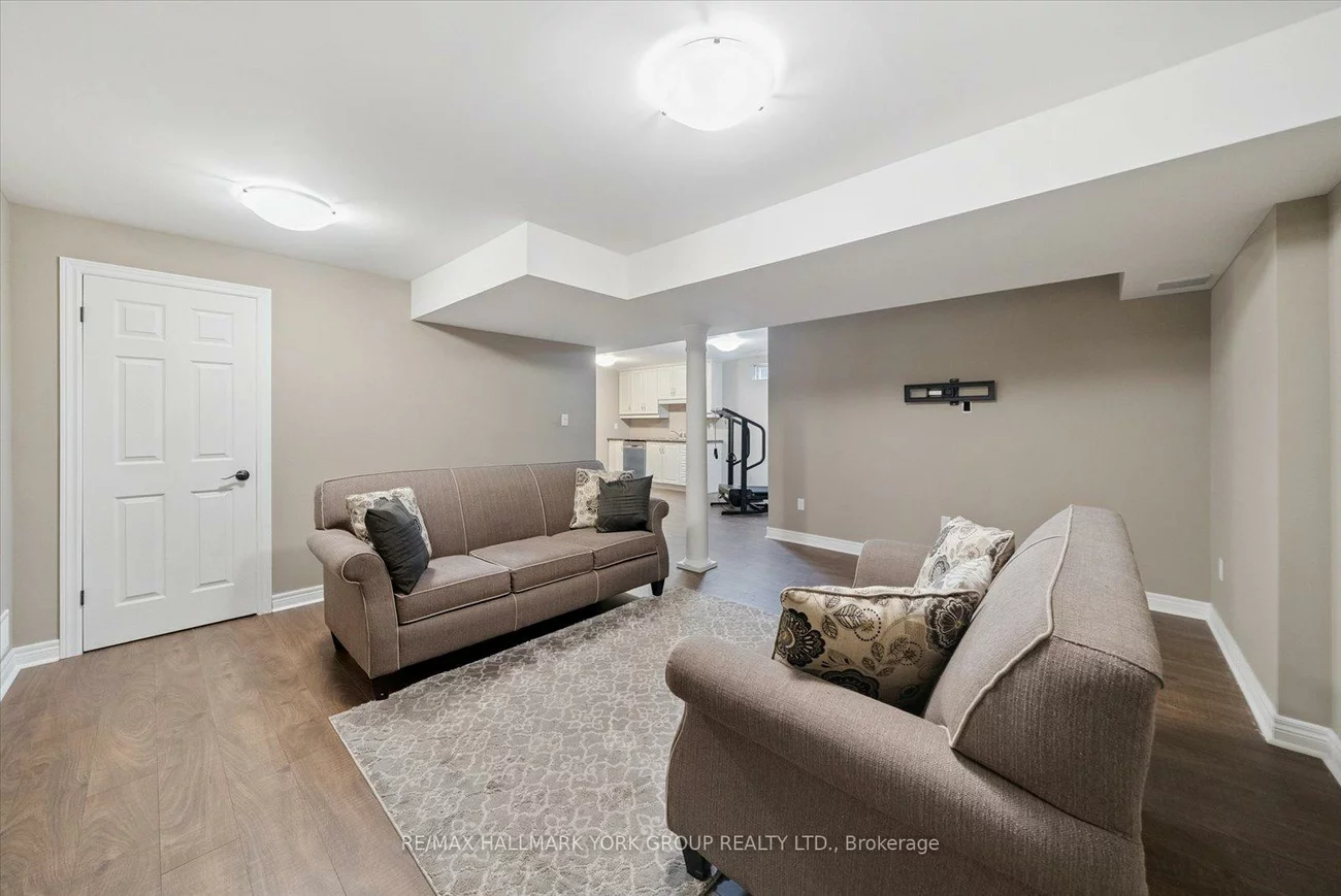 254, Meadowhawk, Bradford, Bradford West Gwillimbury